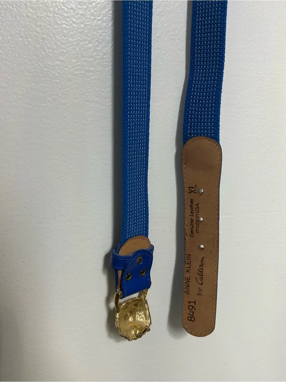 Vintage ANNE KLEIN for Calderon Blue Stretch Leather Belt Gold Lion Buckle 8491
